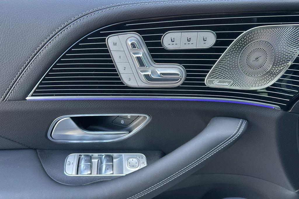new 2025 Mercedes-Benz GLE 580 car, priced at $102,990