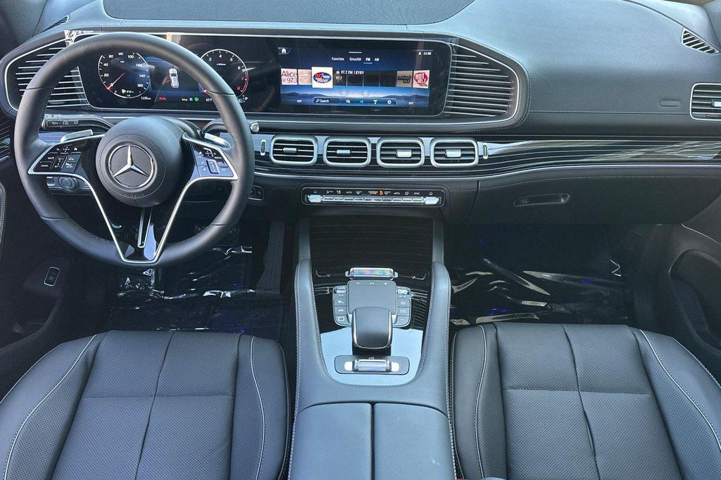 new 2025 Mercedes-Benz GLE 580 car, priced at $102,990