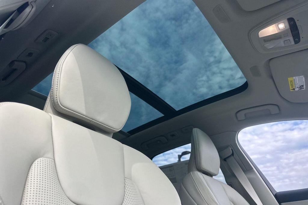 new 2026 Volvo XC60 car, priced at $64,055