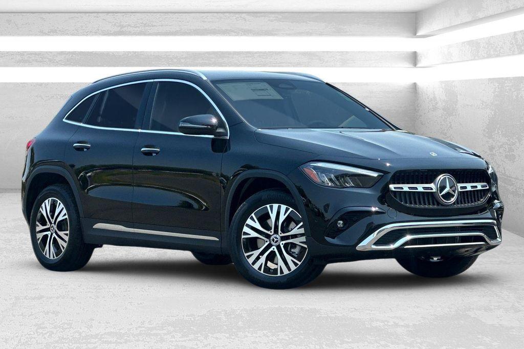 new 2025 Mercedes-Benz GLA 250 car, priced at $47,295