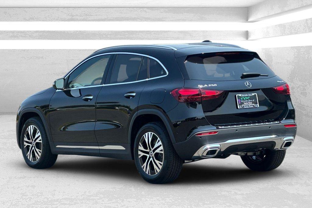 new 2025 Mercedes-Benz GLA 250 car, priced at $47,295