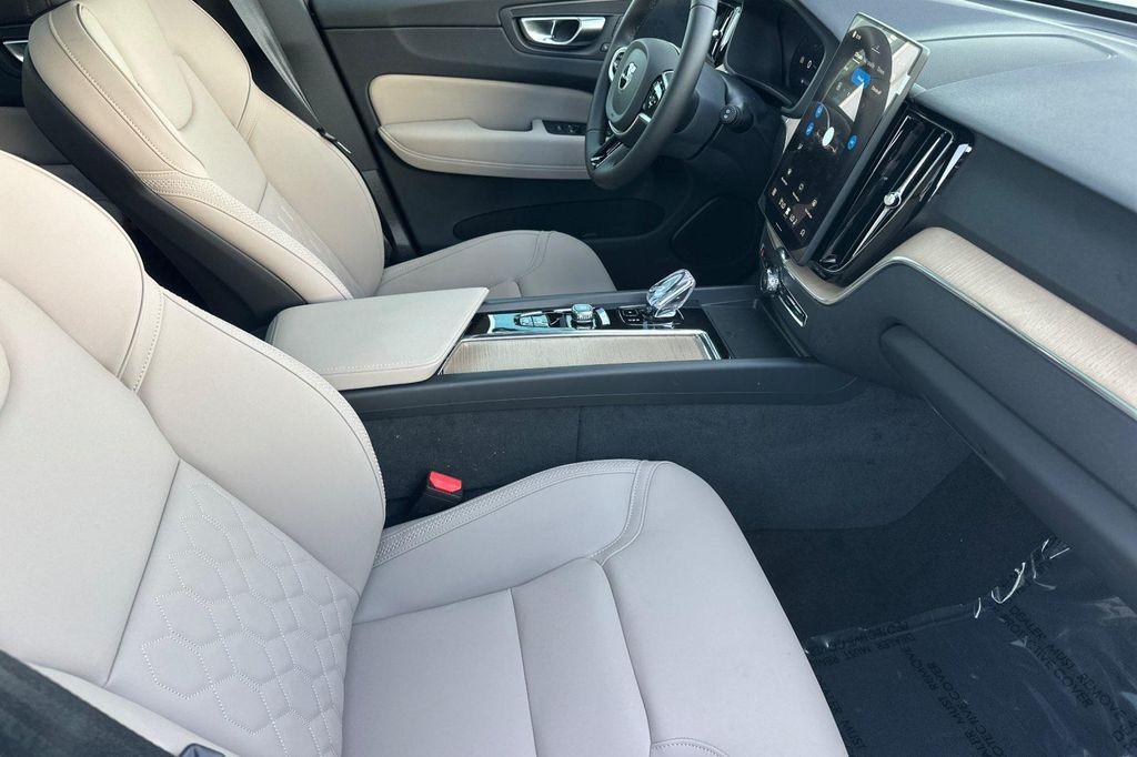 new 2026 Volvo XC60 Plug-In Hybrid car, priced at $69,405
