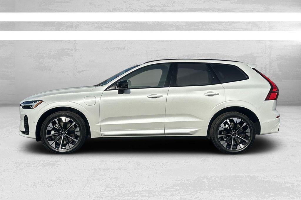 new 2026 Volvo XC60 Plug-In Hybrid car, priced at $69,405