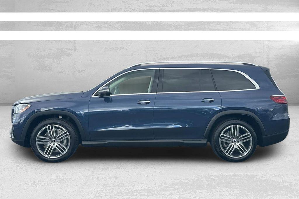 new 2026 Mercedes-Benz GLS 450 car