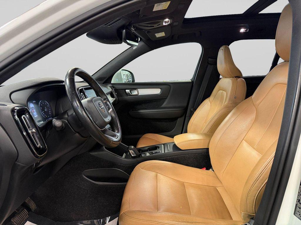 used 2019 Volvo XC40 car, priced at $13,067