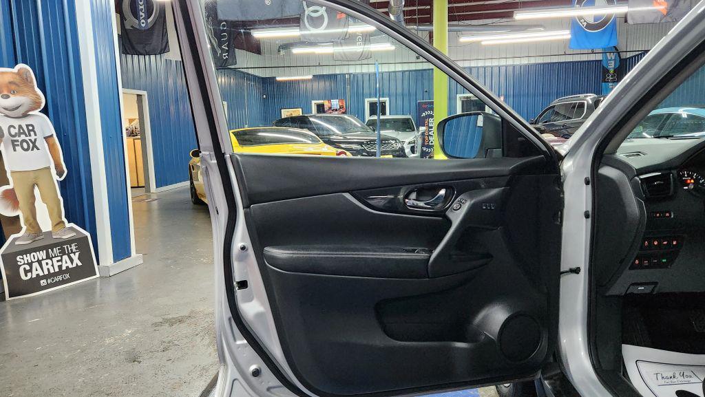 used 2019 Nissan Rogue car, priced at $12,682