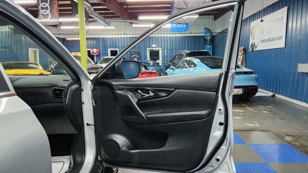 used 2019 Nissan Rogue car, priced at $12,682