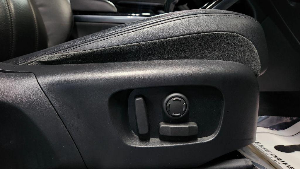 used 2020 Land Rover Range Rover Evoque car, priced at $22,156