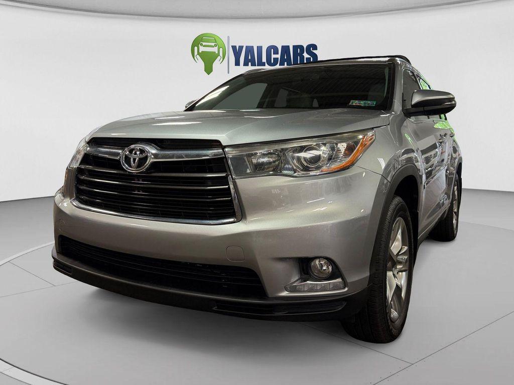 used 2016 Toyota Highlander car, priced at $17,740