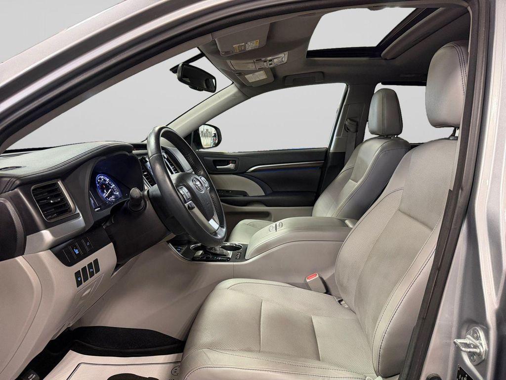 used 2016 Toyota Highlander car, priced at $17,740