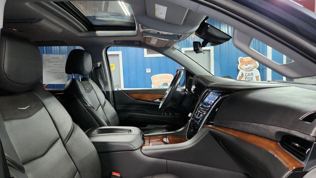 used 2020 Cadillac Escalade car, priced at $33,803