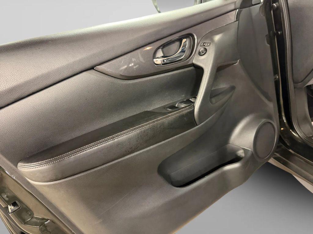 used 2020 Nissan Rogue car, priced at $14,149