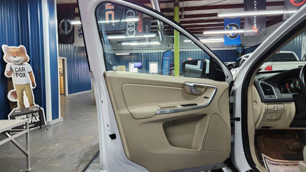 used 2015 Volvo XC60 car, priced at $8,391