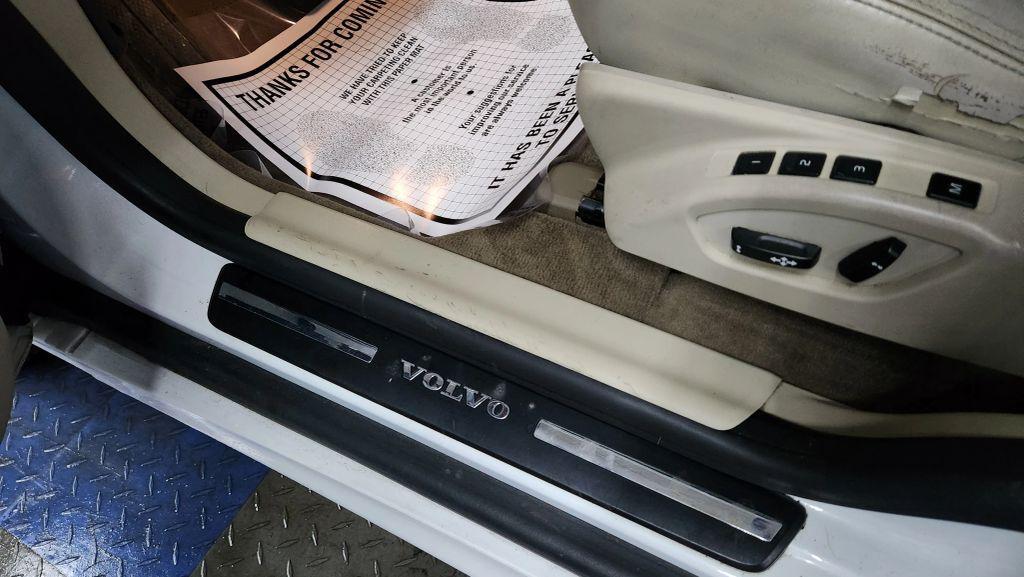 used 2015 Volvo XC60 car, priced at $8,391