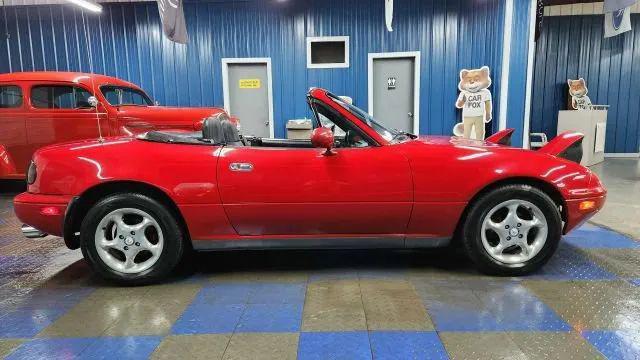 used 1990 Mazda MX-5 Miata car, priced at $10,993