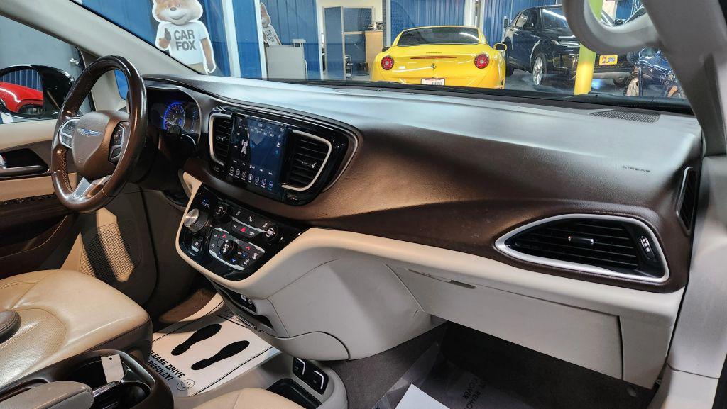 used 2018 Chrysler Pacifica car, priced at $9,391