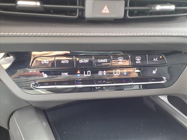 used 2023 Buick Envision car, priced at $26,895