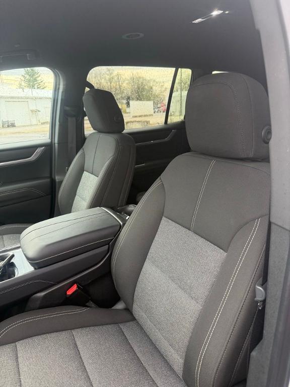 used 2025 GMC Acadia car, priced at $38,995