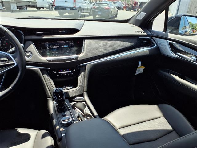 used 2025 Cadillac XT5 car, priced at $42,795