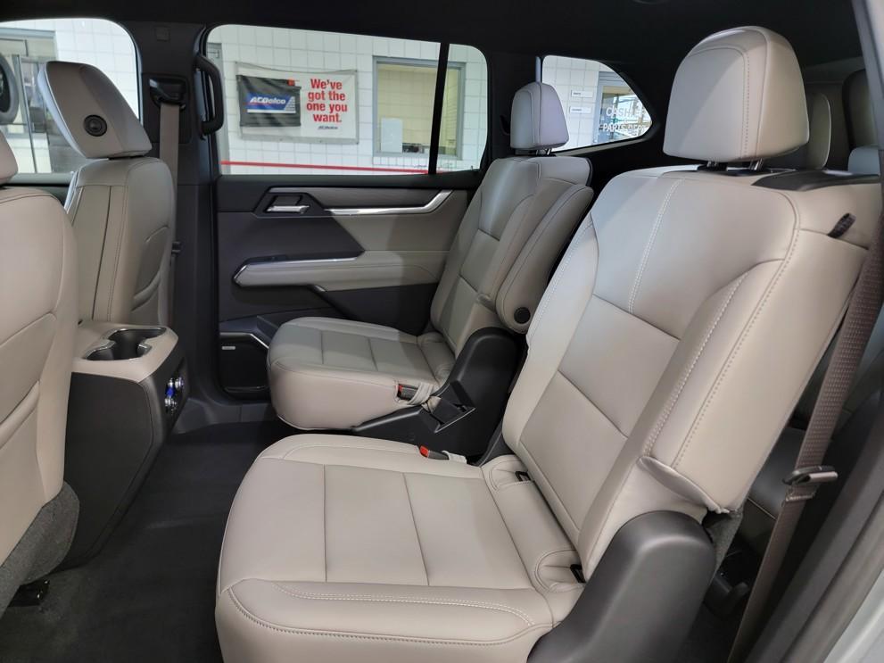 new 2026 GMC Acadia car, priced at $48,025