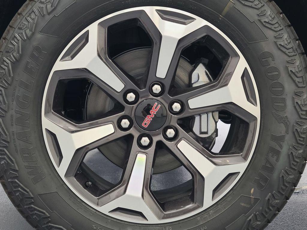 new 2025 GMC Yukon car, priced at $96,010