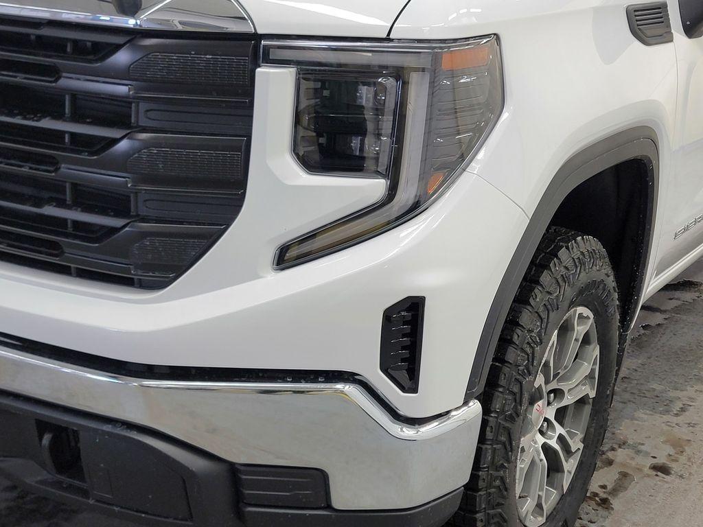 new 2026 GMC Sierra 1500 car, priced at $52,735