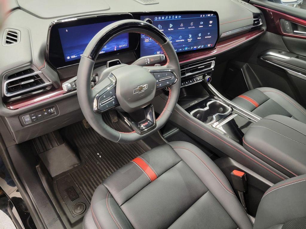 used 2024 Chevrolet Traverse car, priced at $50,993