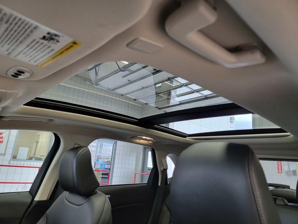 used 2024 Ford Edge car, priced at $31,568