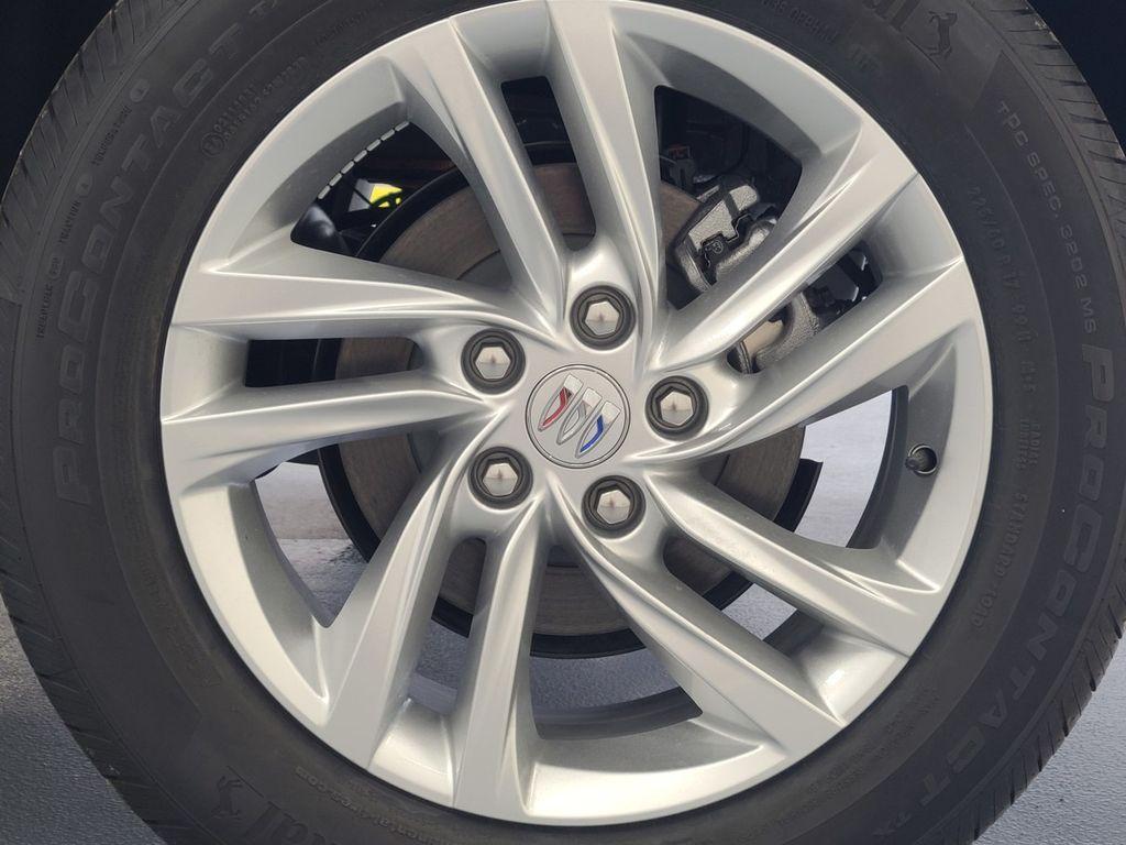 new 2025 Buick Envista car, priced at $25,280