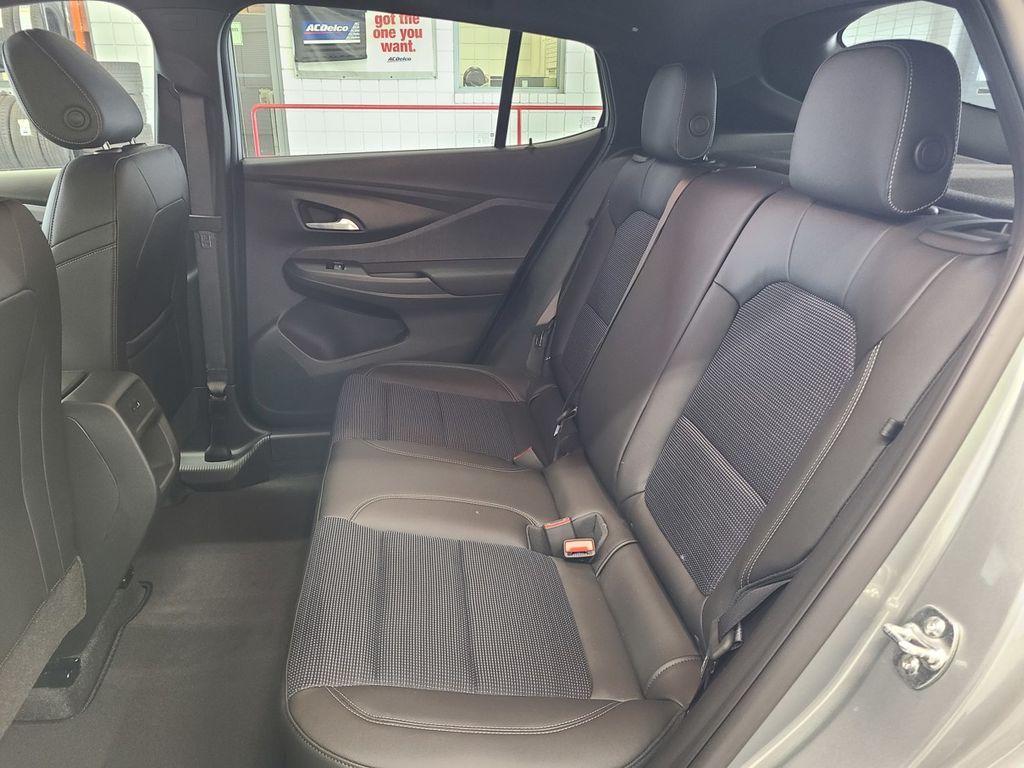 new 2025 Buick Envista car, priced at $25,280