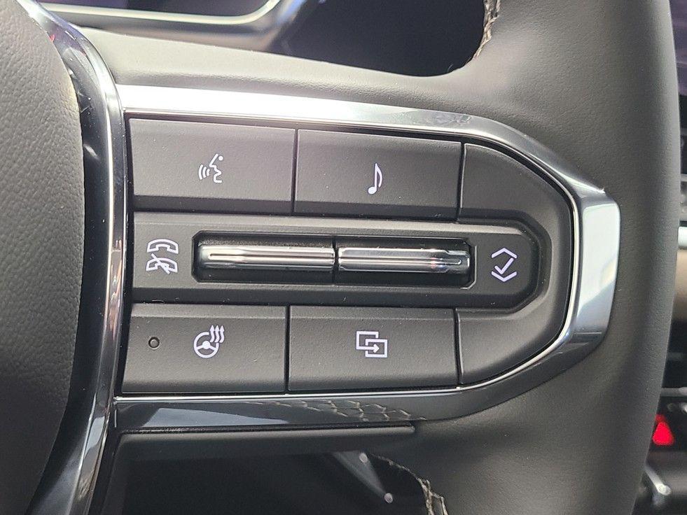 used 2024 GMC Canyon car, priced at $44,968