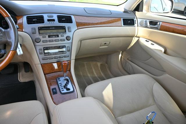 used 2005 Lexus ES 330 car, priced at $6,650