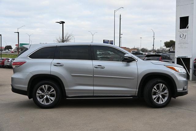 used 2016 Toyota Highlander car, priced at $18,990