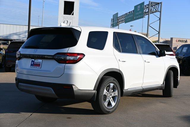 new 2025 Honda Pilot car, priced at $45,343