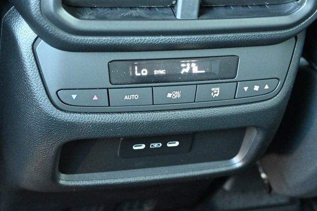 new 2025 Honda Pilot car, priced at $45,343