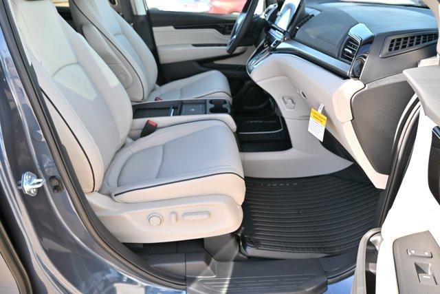 new 2026 Honda Odyssey car, priced at $45,434