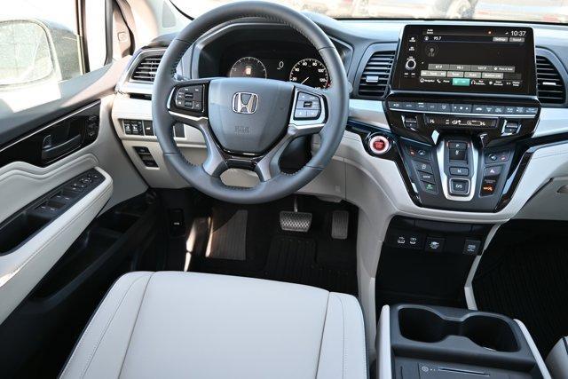 new 2026 Honda Odyssey car, priced at $45,434