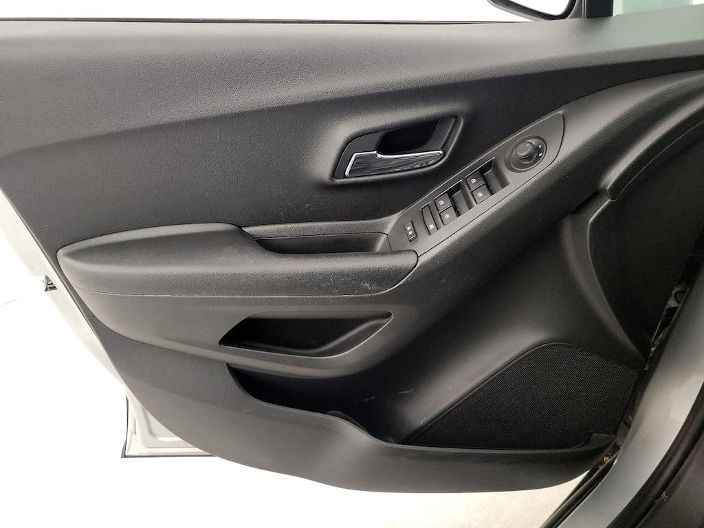 used 2021 Chevrolet Trax car, priced at $15,998