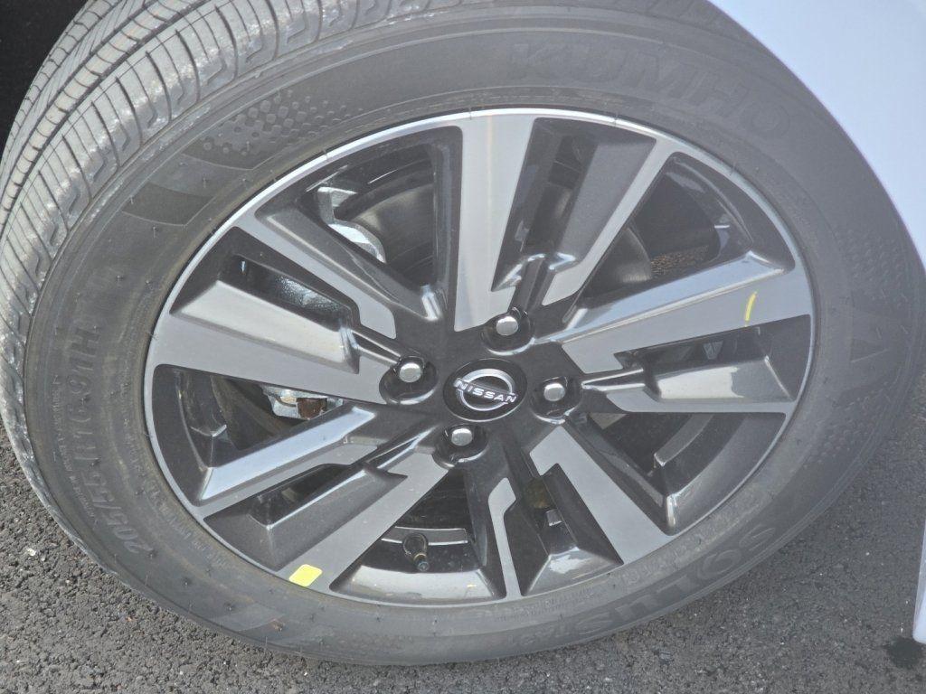 new 2025 Nissan Versa car, priced at $21,600