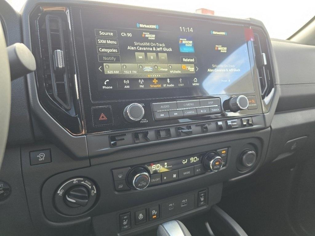 new 2026 Nissan Frontier car