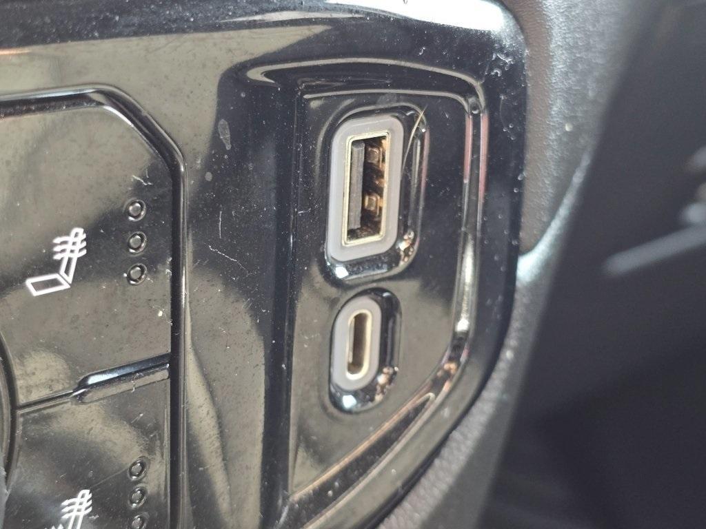 used 2022 Chevrolet Silverado 1500 car, priced at $30,980