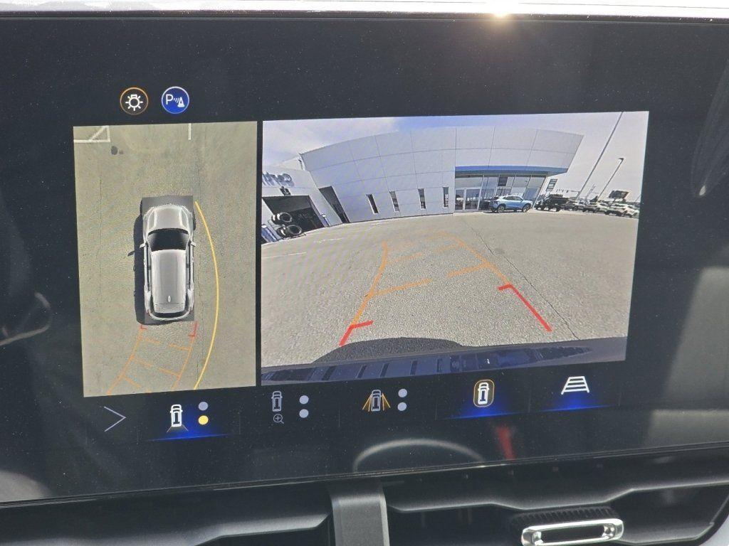 new 2026 Chevrolet Equinox car, priced at $34,001