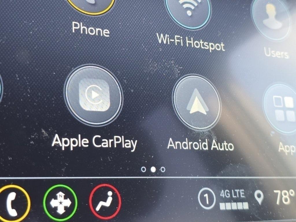 used 2023 Chevrolet Traverse car, priced at $27,980