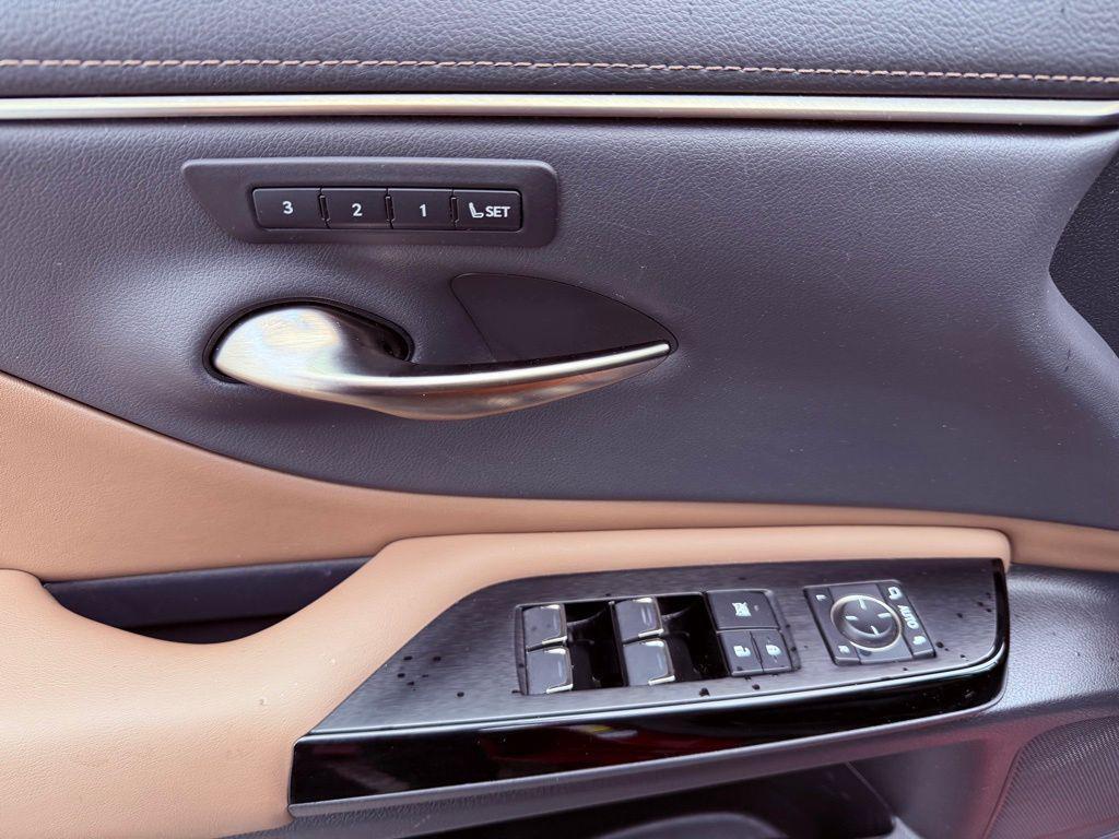 used 2023 Lexus ES 350 car, priced at $38,488