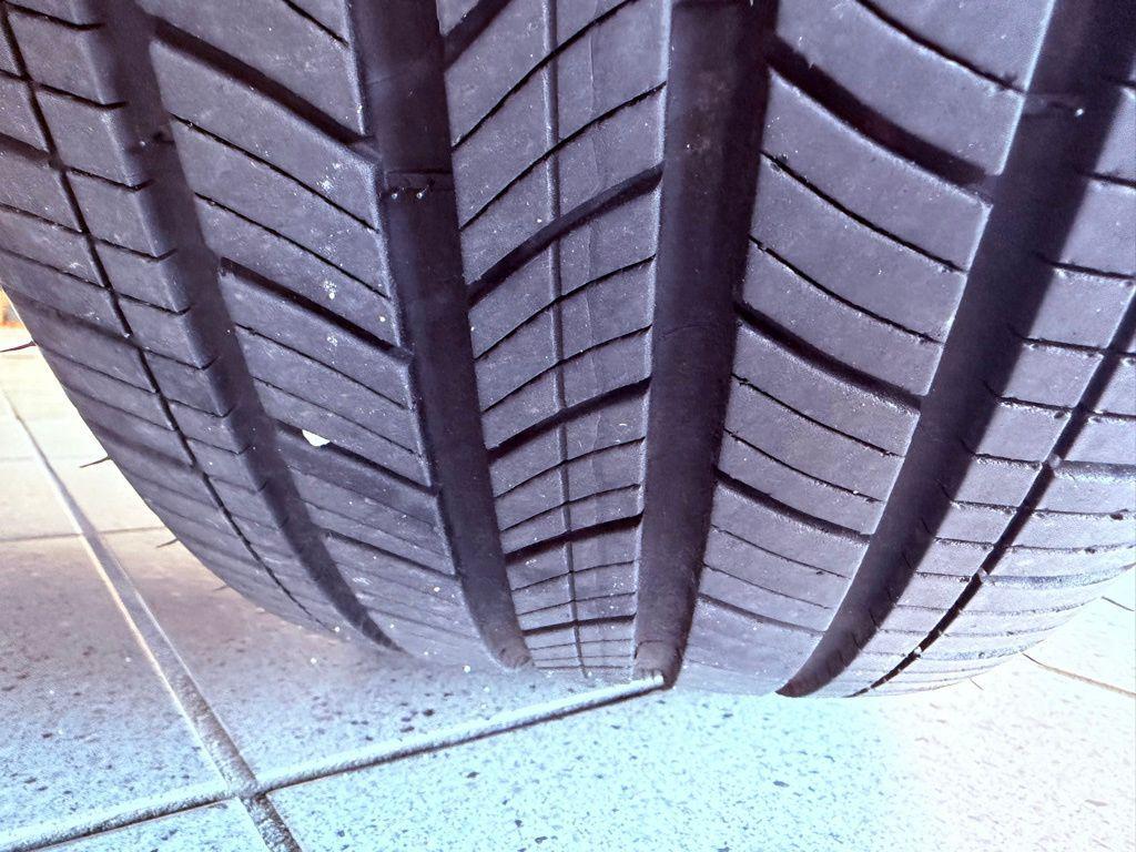 used 2025 Lexus ES 300h car, priced at $44,988