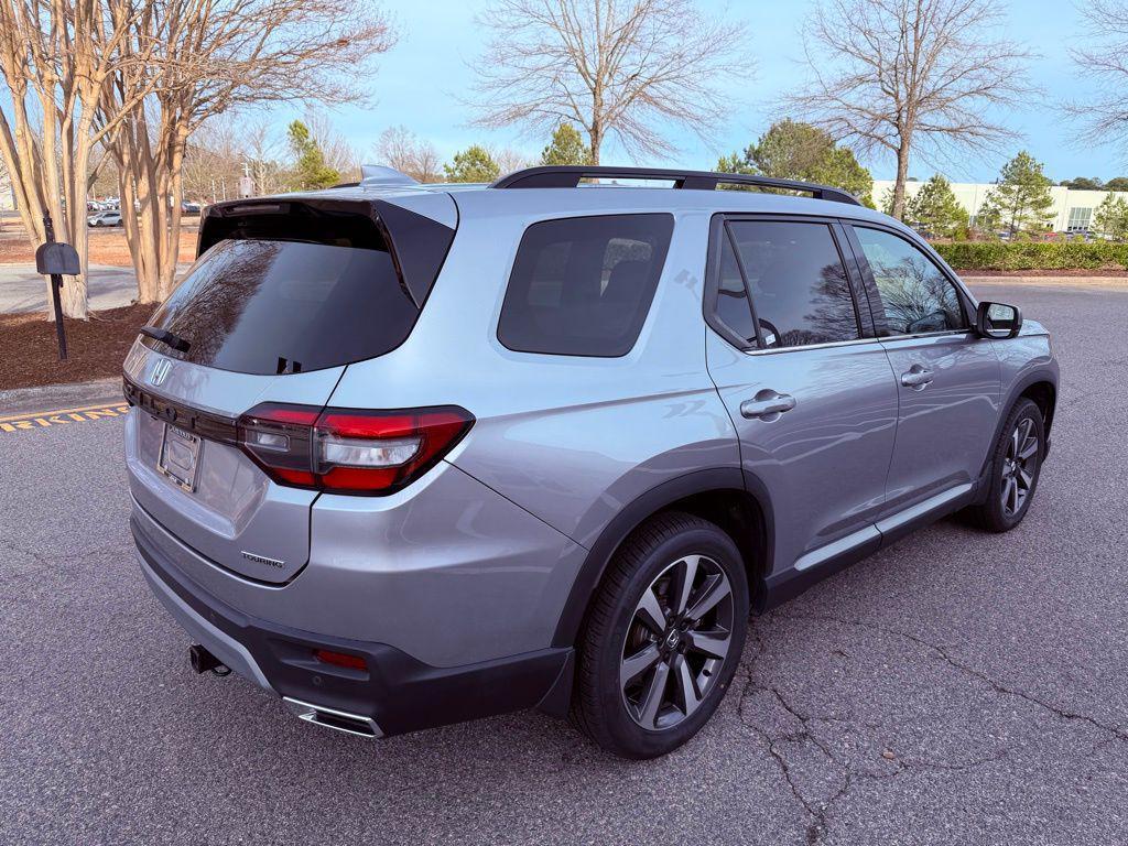 used 2023 Honda Pilot car, priced at $34,988