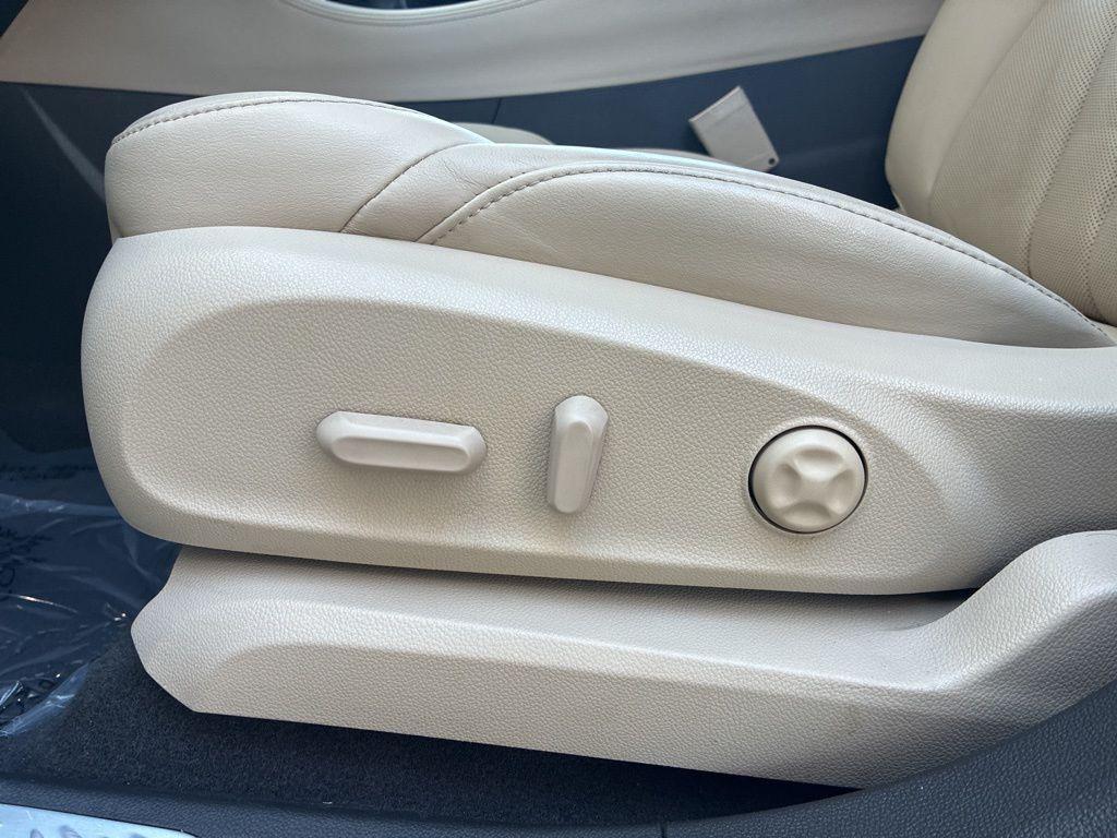 used 2019 Buick Envision car, priced at $11,988