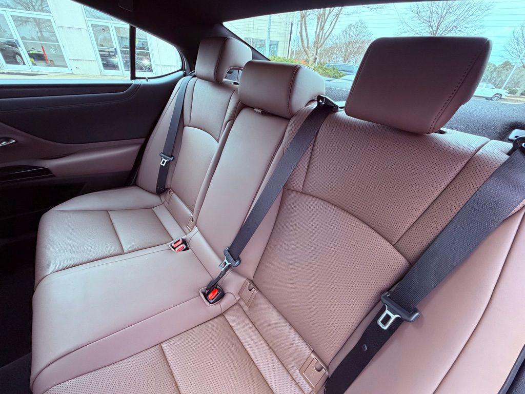 used 2024 Lexus ES 350 car, priced at $37,388