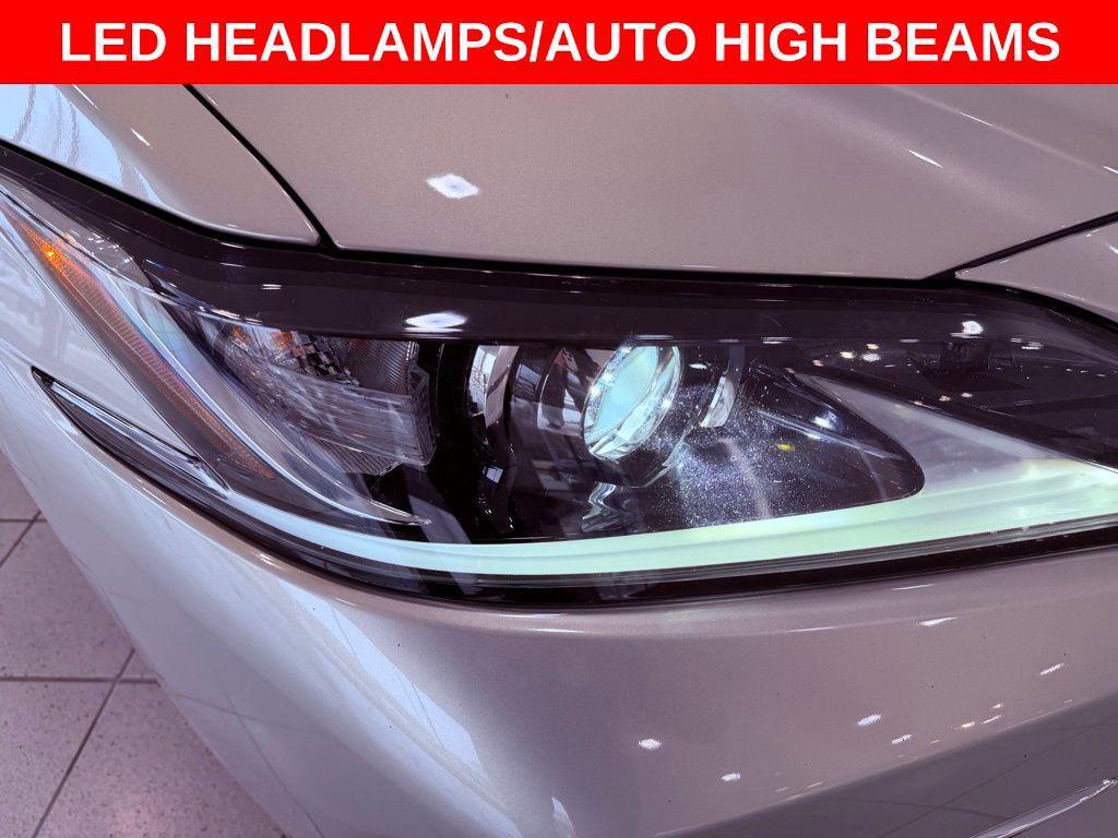 used 2020 Lexus ES 300h car, priced at $31,888