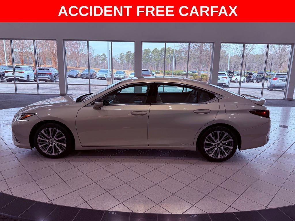 used 2020 Lexus ES 300h car, priced at $31,888